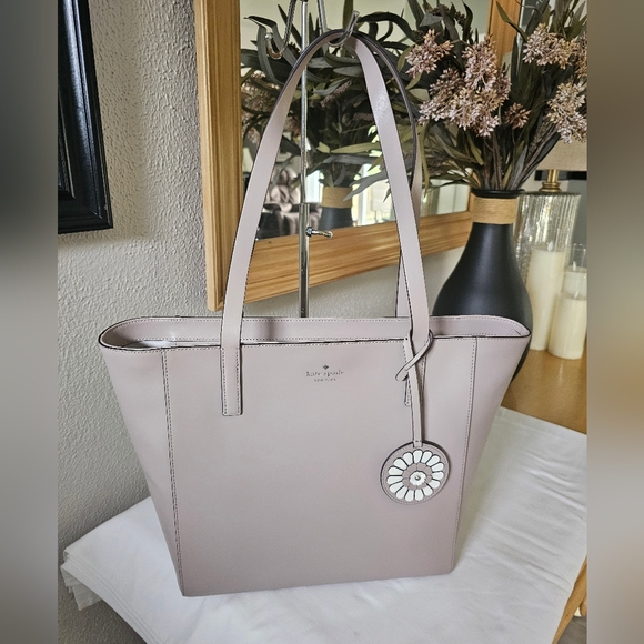 Kate Spade "Rosa" Taupe Leather  Tote - Picture 1 of 10